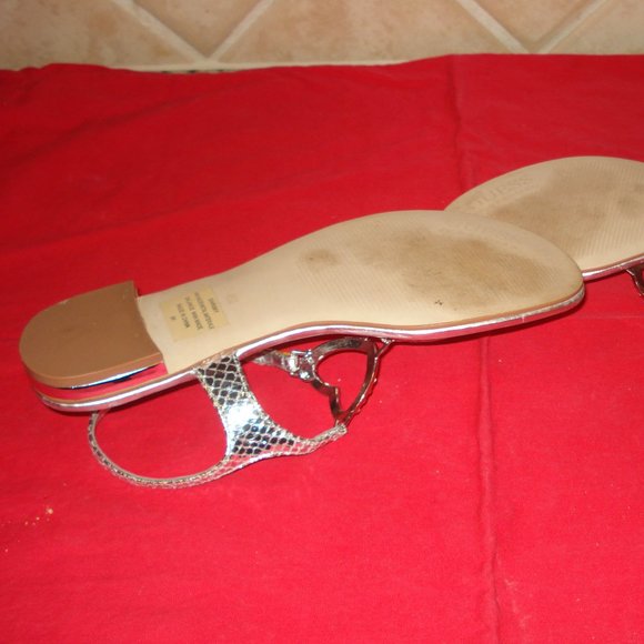 Used - Guess Marciano Silver Thong Sandal - Size 6 - Picture 3 of 6